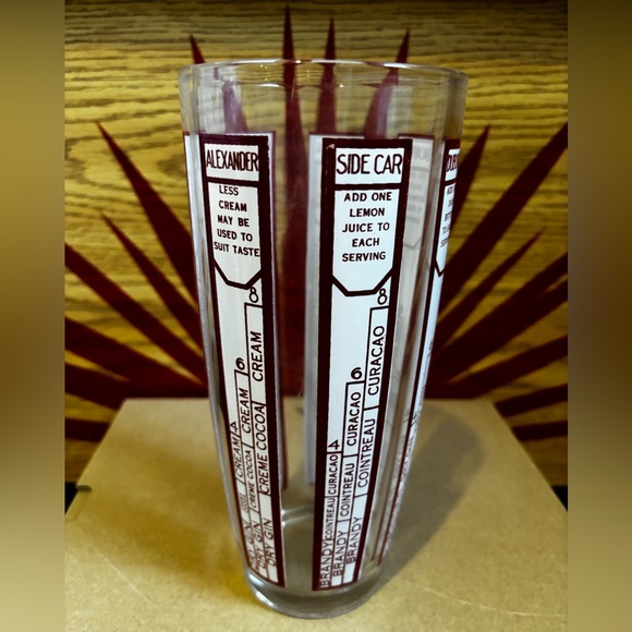 Vintage MCM Cocktail Recipe Glass Shaker - Picture 4 of 5